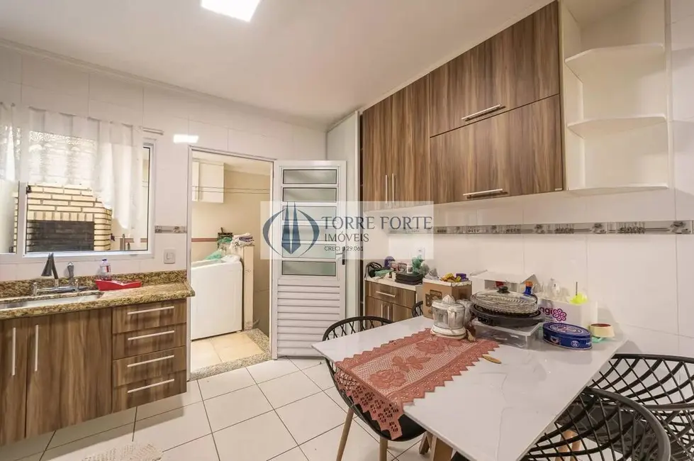 Foto 3 de Casa com 3 quartos à venda e para alugar, 180m2 em Vila Nova Savoia, São Paulo - SP