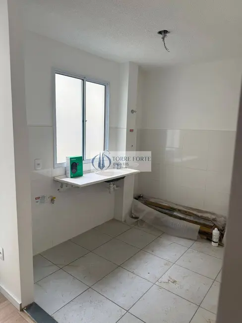 Foto 4 de Apartamento com 2 quartos à venda, 40m2 em Chácara Estância Paulista, Suzano - SP