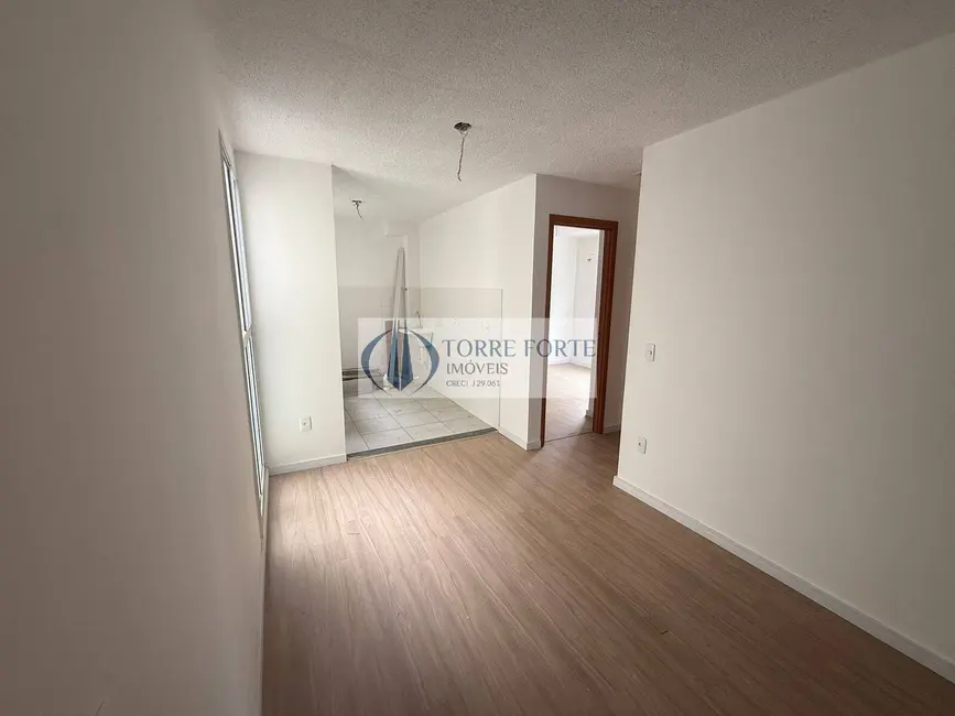 Foto 2 de Apartamento com 2 quartos à venda, 40m2 em Chácara Estância Paulista, Suzano - SP