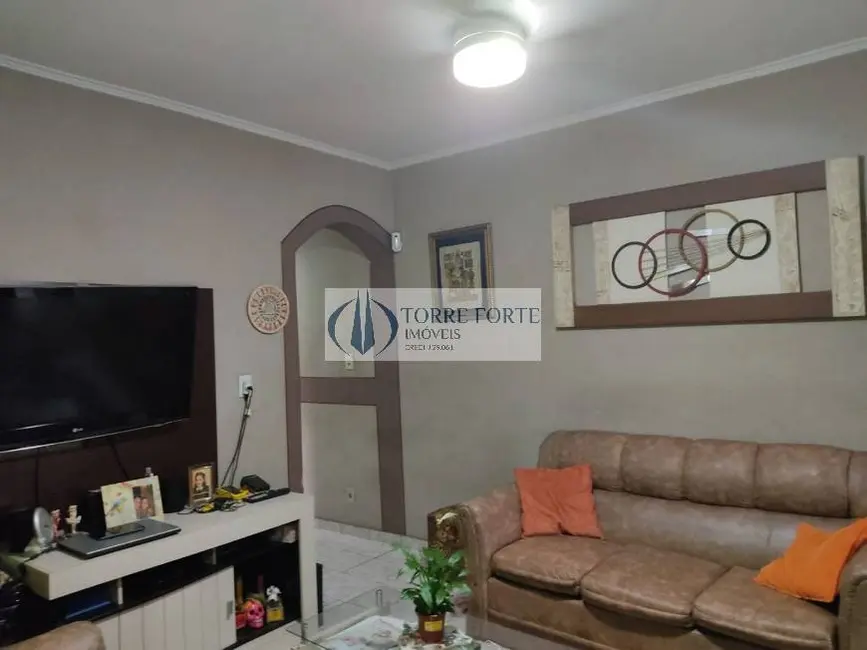 Casa com 2 quartos à venda, 110m2 em Vila Matilde, São Paulo - SP - imagem 1 Foto 1 de Casa com 2 quartos à venda, 110m2 em Vila Matilde, São Paulo - SP