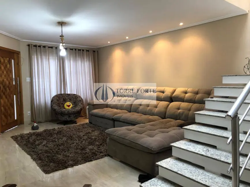 Foto 3 de Casa com 3 quartos à venda, 180m2 em Vila Ivone, São Paulo - SP