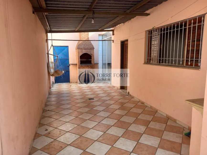 Sobrado com 3 quartos à venda, 189m2 em Vila Antonieta, São Paulo - SP - imagem 2 Foto 2 de Sobrado com 3 quartos à venda, 189m2 em Vila Antonieta, São Paulo - SP