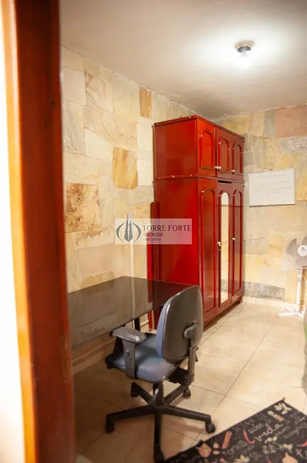 Foto 8 de Casa com 4 quartos à venda, 170m2 em Vila Miriam, São Paulo - SP