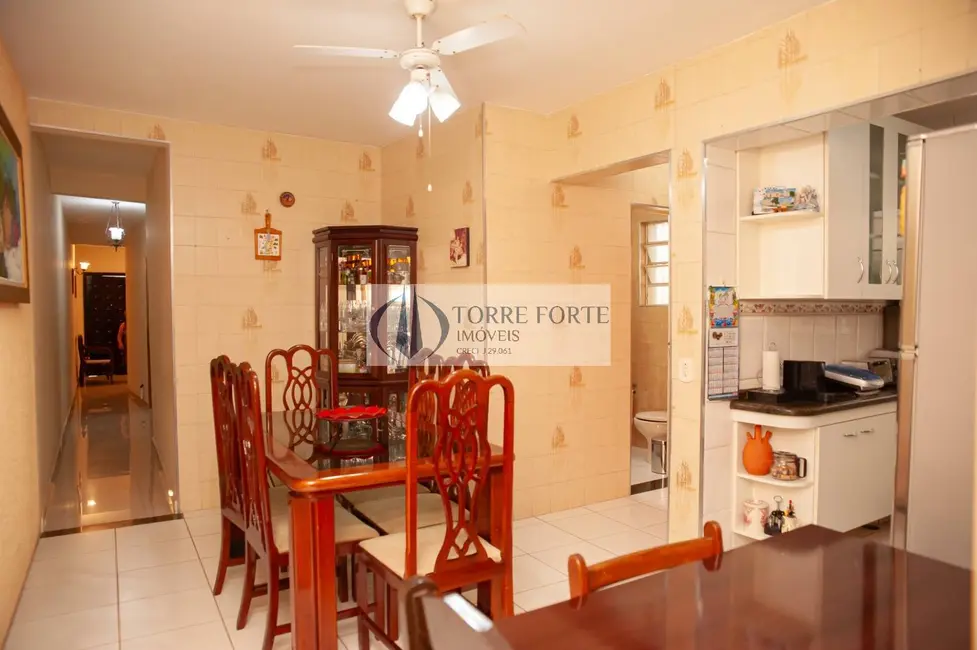 Foto 3 de Casa com 4 quartos à venda, 170m2 em Vila Miriam, São Paulo - SP