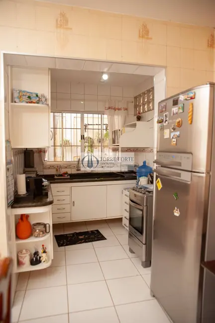Foto 4 de Casa com 4 quartos à venda, 170m2 em Vila Miriam, São Paulo - SP