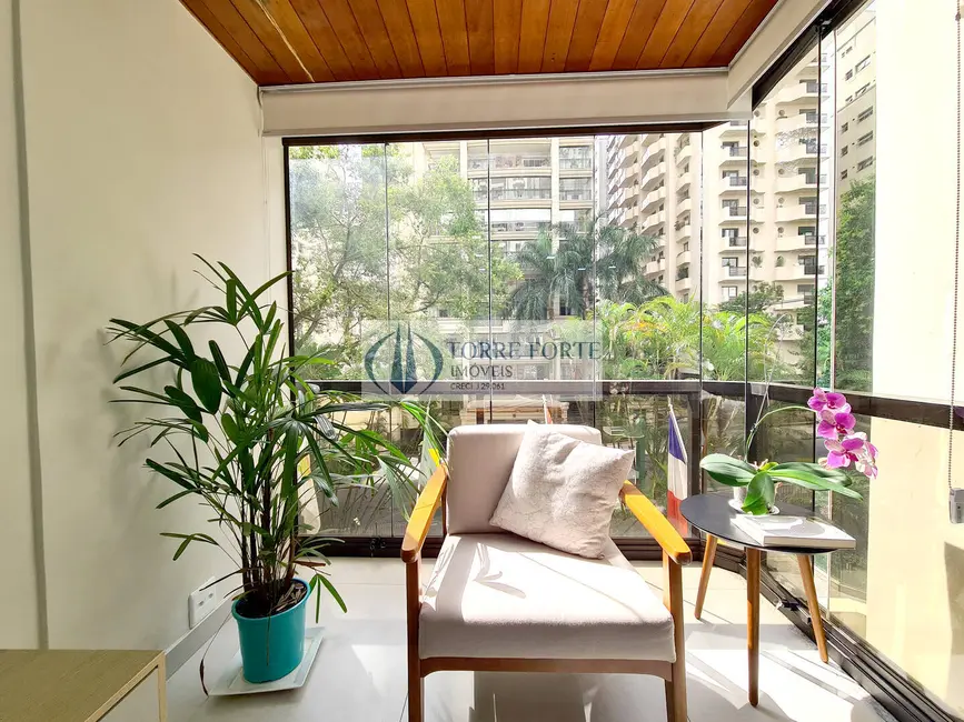 Foto 2 de Apartamento com 2 quartos à venda, 62m2 em Cerqueira César, São Paulo - SP