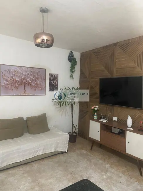 Sobrado com 2 quartos à venda em Jardim São Carlos (Zona Leste), São Paulo - SP - imagem 2 Foto 2 de Sobrado com 2 quartos à venda em Jardim São Carlos (Zona Leste), São Paulo - SP