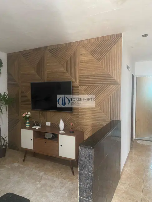Sobrado com 2 quartos à venda em Jardim São Carlos (Zona Leste), São Paulo - SP - imagem 4 Foto 4 de Sobrado com 2 quartos à venda em Jardim São Carlos (Zona Leste), São Paulo - SP
