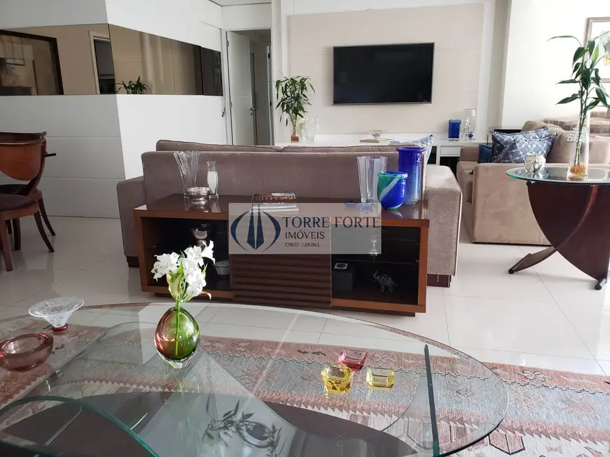 Apartamento com 3 quartos à venda, 145m2 em Indianópolis, São Paulo - SP - imagem 7 Foto 7 de Apartamento com 3 quartos à venda, 145m2 em Indianópolis, São Paulo - SP