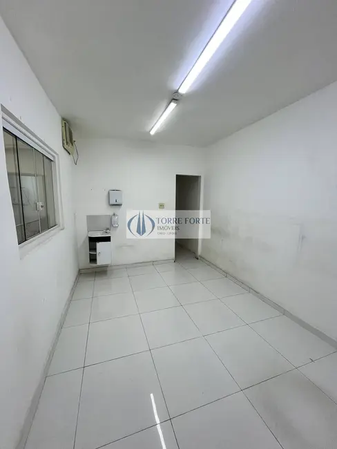Foto 1 de Casa com 3 quartos para alugar, 180m2 em Santa Cecília, São Paulo - SP