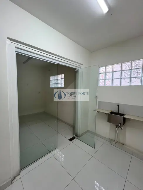 Foto 5 de Casa com 3 quartos para alugar, 180m2 em Santa Cecília, São Paulo - SP