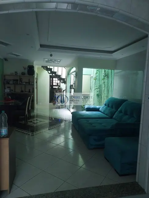 Foto 1 de Sobrado com 3 quartos à venda, 202m2 em Jardim Colorado, São Paulo - SP