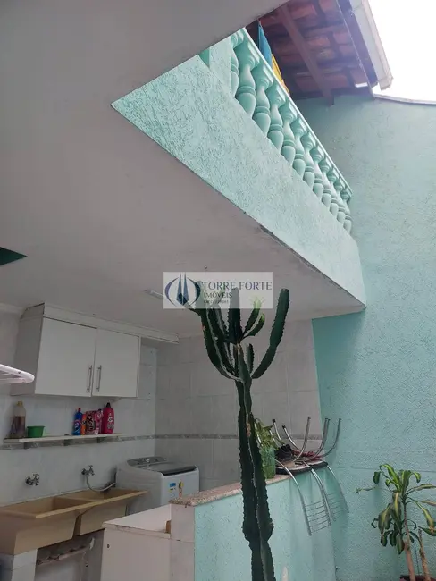 Foto 6 de Sobrado com 3 quartos à venda, 202m2 em Jardim Colorado, São Paulo - SP