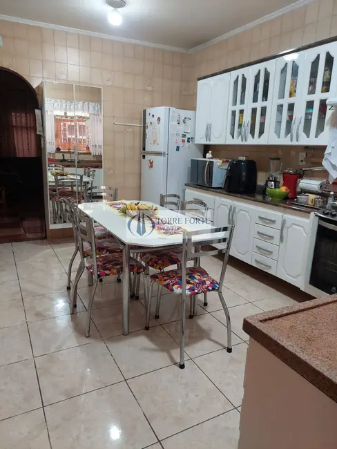 Foto 4 de Casa com 5 quartos à venda e para alugar, 145m2 em Jardim Vila Formosa, São Paulo - SP
