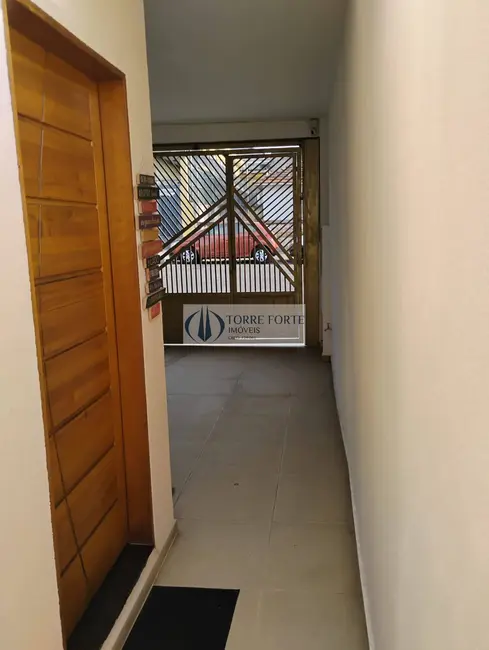 Sobrado com 2 quartos à venda, 150m2 em Vila Antonieta, São Paulo - SP - imagem 2 Foto 2 de Sobrado com 2 quartos à venda, 150m2 em Vila Antonieta, São Paulo - SP