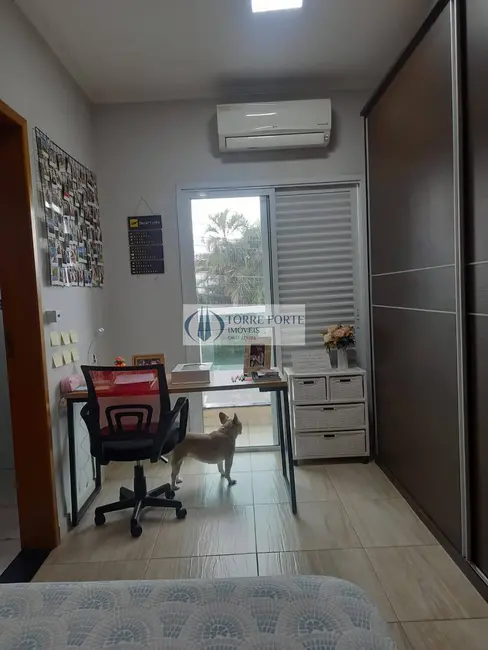 Foto 8 de Casa com 2 quartos à venda, 85m2 em Vila Tolstoi, São Paulo - SP