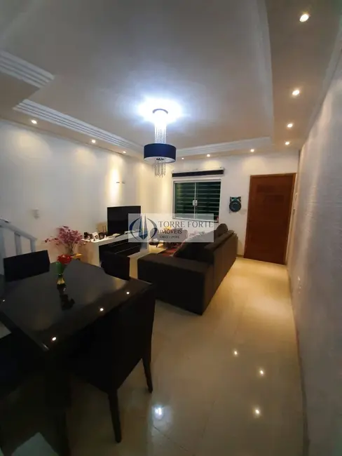 Foto 2 de Casa com 2 quartos à venda, 85m2 em Vila Tolstoi, São Paulo - SP