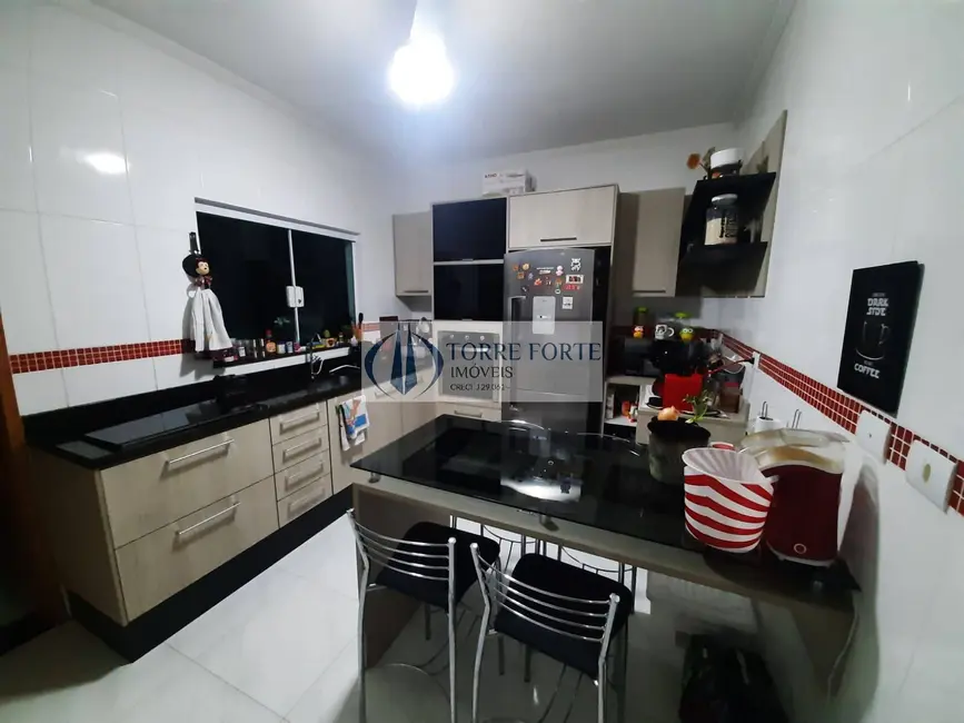 Foto 5 de Casa com 2 quartos à venda, 85m2 em Vila Tolstoi, São Paulo - SP