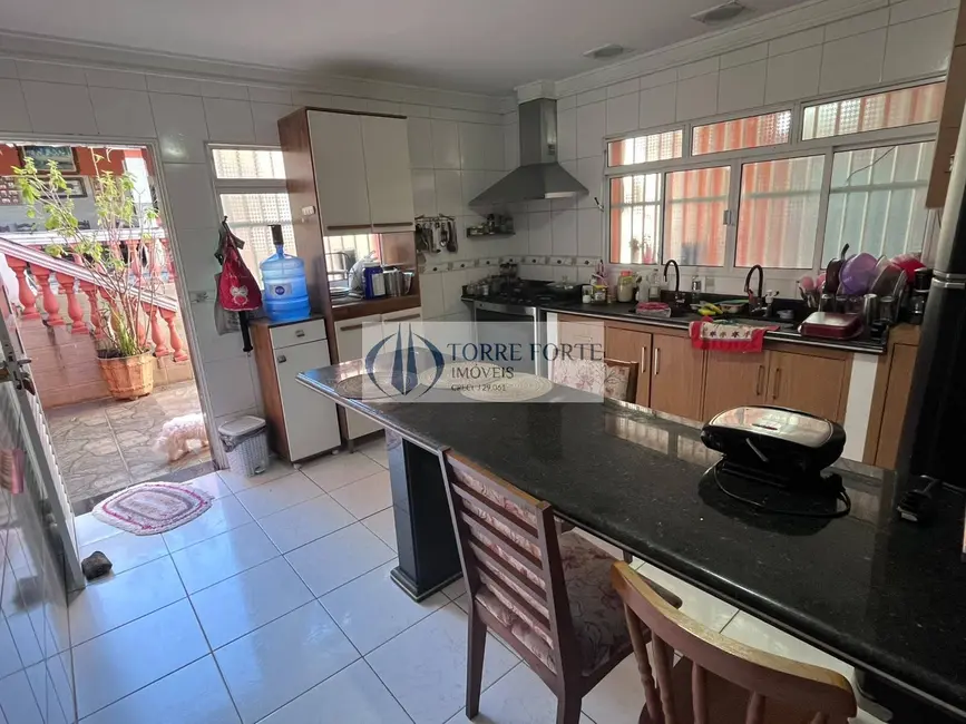 Foto 2 de Casa com 4 quartos à venda, 350m2 em Vila Pierina, São Paulo - SP