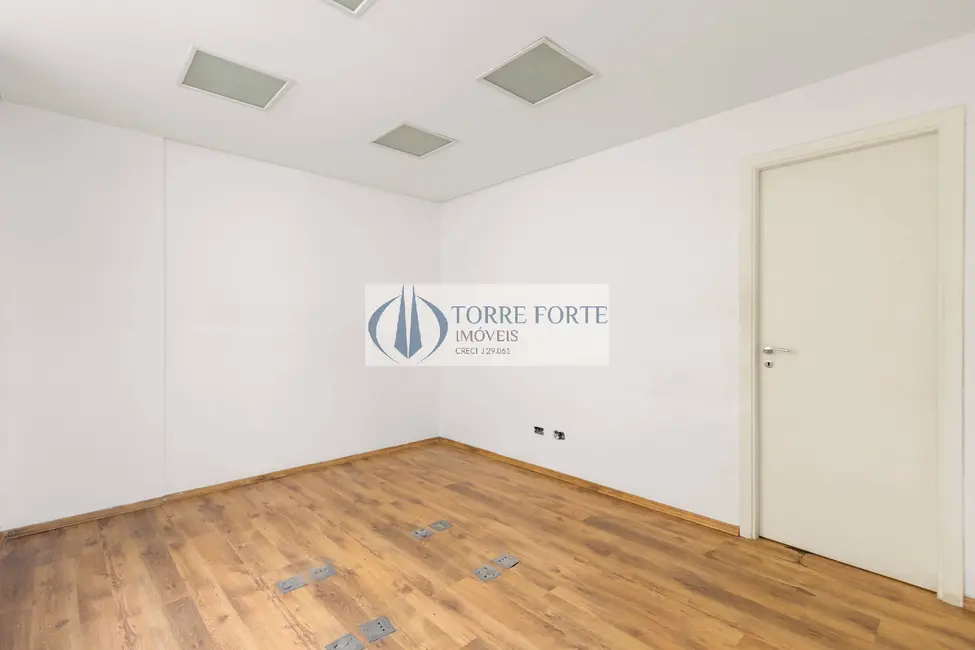 Sala Comercial à venda e para alugar, 115m2 em Centro, São Paulo - SP - imagem 7 Foto 7 de Sala Comercial à venda e para alugar, 115m2 em Centro, São Paulo - SP