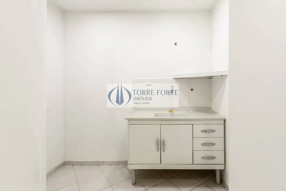 Sala Comercial à venda e para alugar, 115m2 em Centro, São Paulo - SP - imagem 1 Foto 1 de Sala Comercial à venda e para alugar, 115m2 em Centro, São Paulo - SP