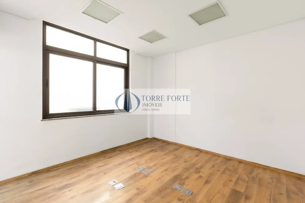 Sala Comercial à venda e para alugar, 115m2 em Centro, São Paulo - SP - imagem 8 Foto 8 de Sala Comercial à venda e para alugar, 115m2 em Centro, São Paulo - SP