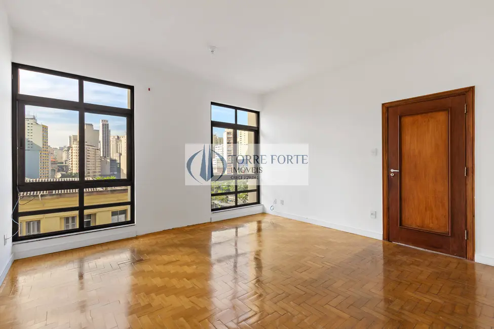 Sala Comercial à venda e para alugar, 44m2 em Centro, São Paulo - SP - imagem 3 Foto 3 de Sala Comercial à venda e para alugar, 44m2 em Centro, São Paulo - SP