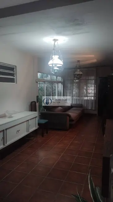 Foto 2 de Casa com 4 quartos à venda, 300m2 em Vila Regente Feijó, São Paulo - SP