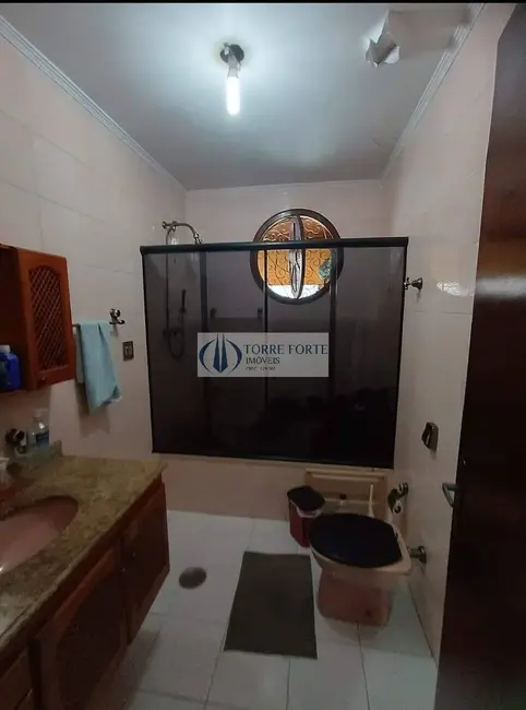 Foto 9 de Sobrado com 4 quartos à venda, 224m2 em Vila Ema, São Paulo - SP