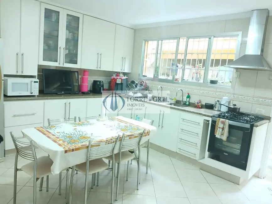 Sobrado com 3 quartos à venda, 182m2 em Vila Ema, São Paulo - SP - imagem 7 Foto 7 de Sobrado com 3 quartos à venda, 182m2 em Vila Ema, São Paulo - SP