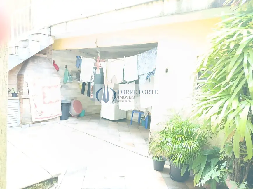 Sobrado com 3 quartos à venda, 182m2 em Vila Ema, São Paulo - SP - imagem 8 Foto 8 de Sobrado com 3 quartos à venda, 182m2 em Vila Ema, São Paulo - SP