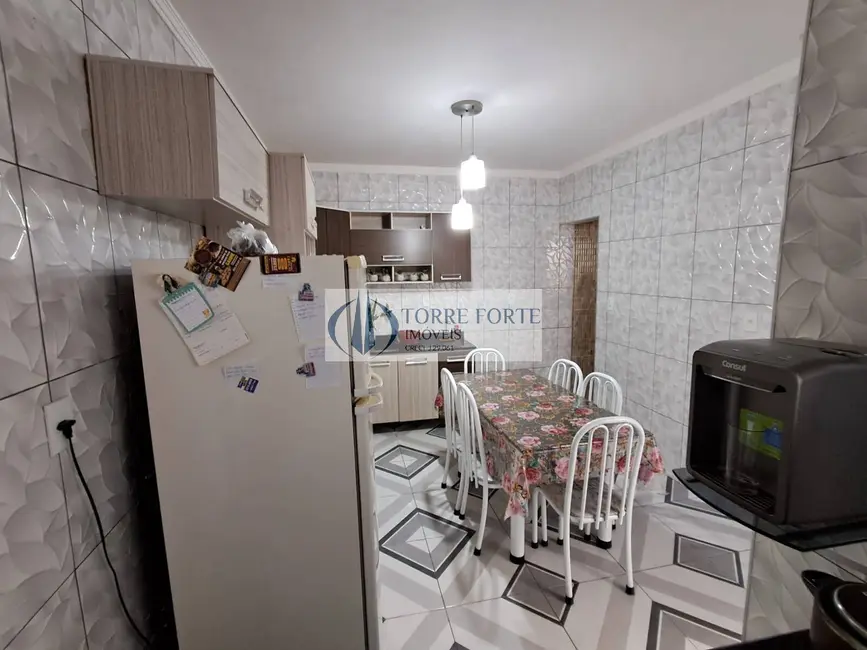 Sobrado com 3 quartos à venda, 170m2 em Jardim Grimaldi, São Paulo - SP - imagem 8 Foto 8 de Sobrado com 3 quartos à venda, 170m2 em Jardim Grimaldi, São Paulo - SP
