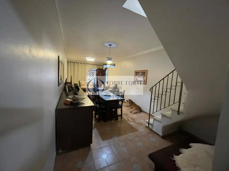 Foto 5 de Sobrado com 3 quartos à venda, 125m2 em Jardim Piqueroby, São Paulo - SP