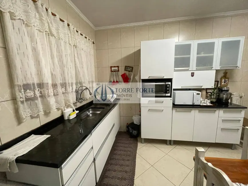Foto 9 de Sobrado com 3 quartos à venda, 125m2 em Jardim Piqueroby, São Paulo - SP