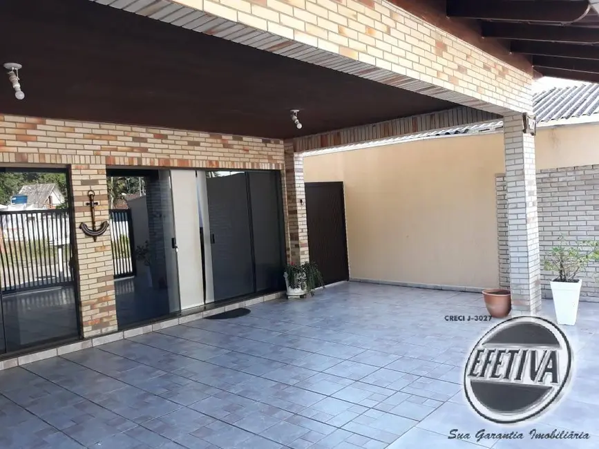 Foto 5 de Casa com 4 quartos à venda, 248m2 em Centro, Guaratuba - PR