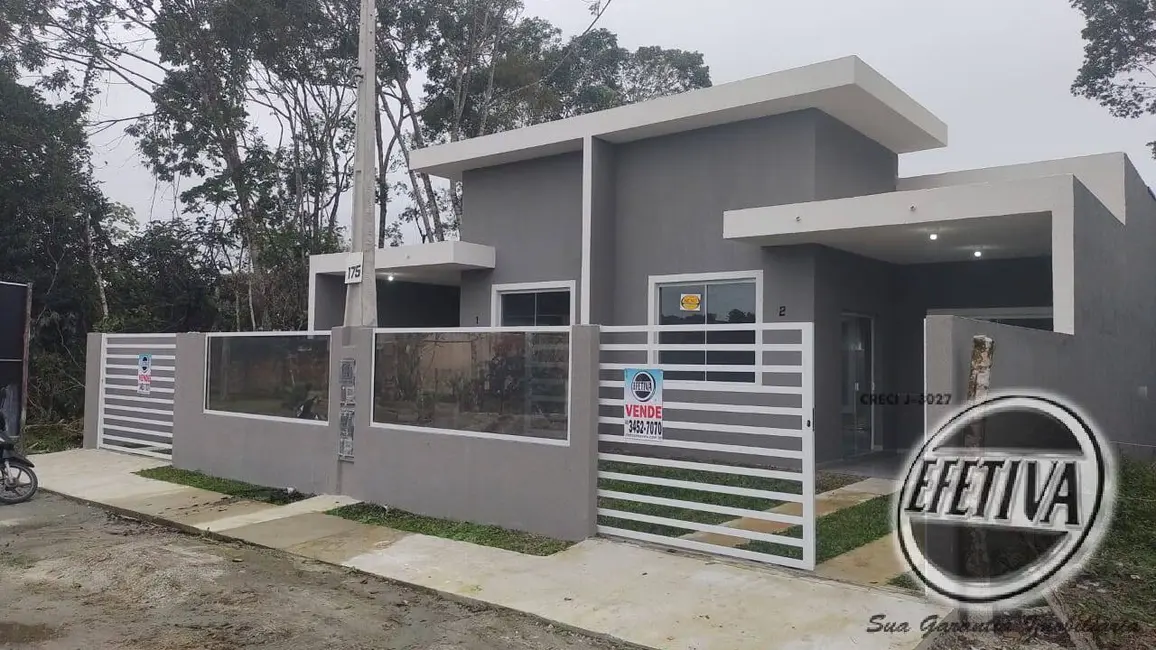 Foto 2 de Casa com 2 quartos à venda, 84m2 em Matinhos - PR