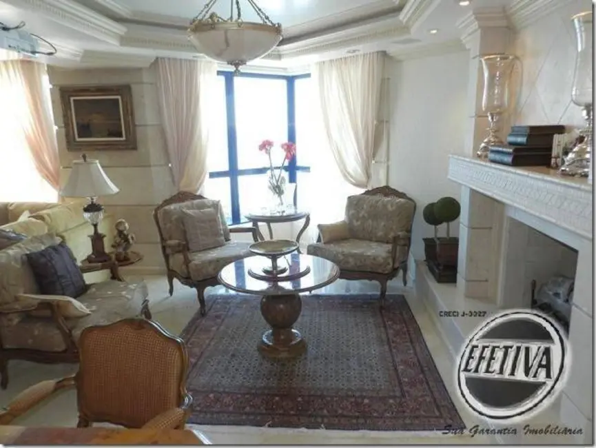 Cobertura com 4 quartos à venda, 578m2 em Centro, Balneario Camboriu - SC - imagem 3 Foto 3 de Cobertura com 4 quartos à venda, 578m2 em Centro, Balneario Camboriu - SC