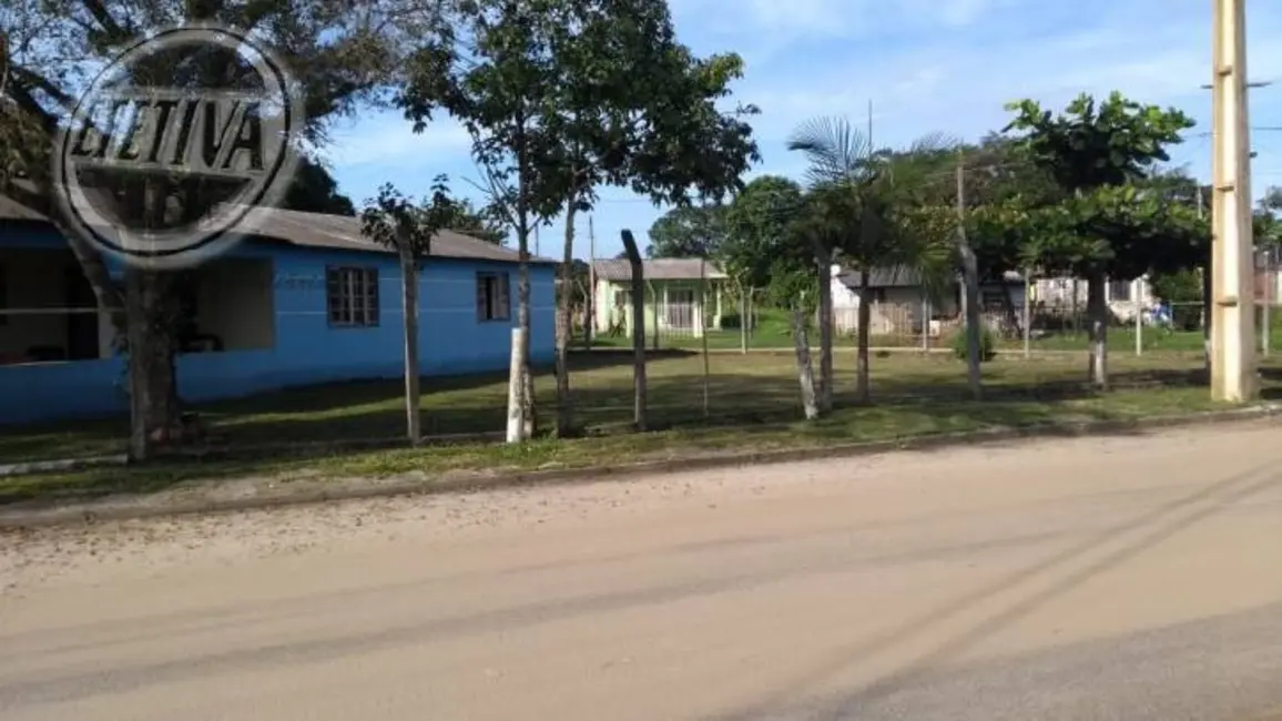 Foto 2 de Casa com 3 quartos à venda, 200m2 em Guaratuba - PR