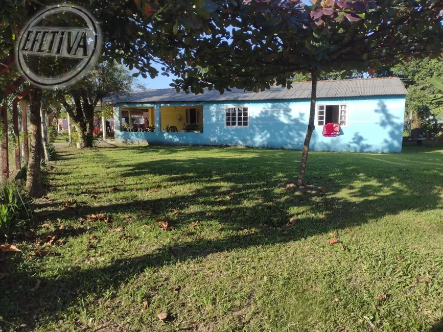 Foto 4 de Casa com 3 quartos à venda, 200m2 em Guaratuba - PR