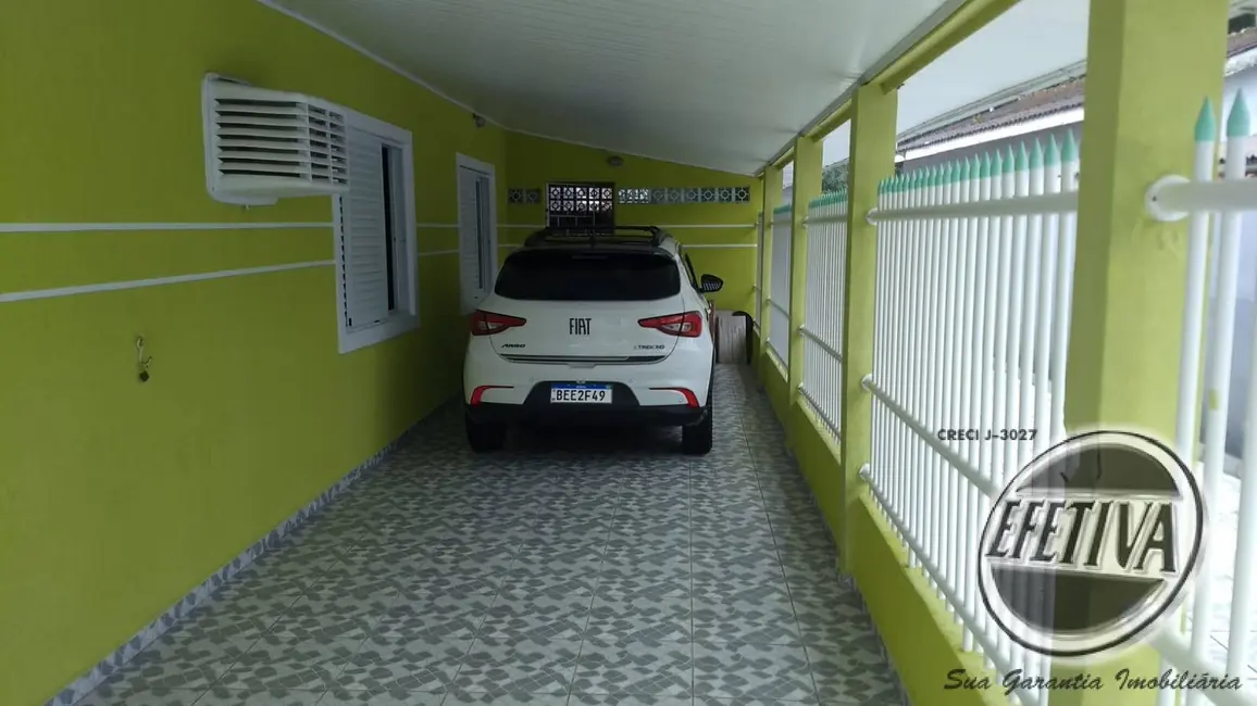 Foto 4 de Casa com 8 quartos à venda, 440m2 em Guaratuba - PR