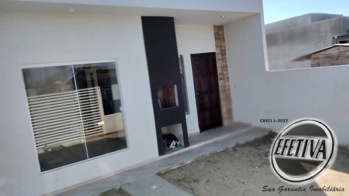 Foto 2 de Casa com 2 quartos à venda, 50m2 em Guaratuba - PR