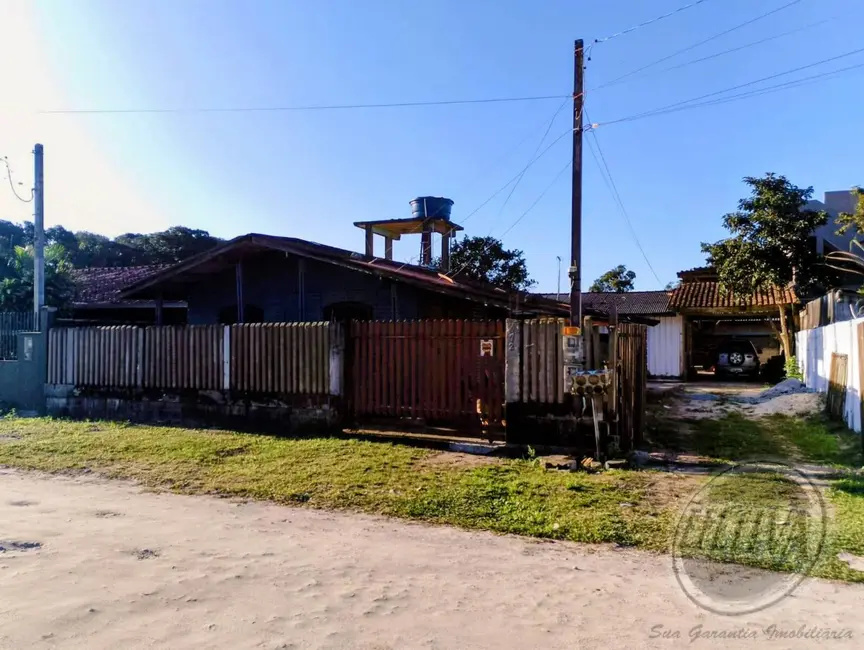 Foto 2 de Casa com 4 quartos à venda, 120m2 em Matinhos - PR