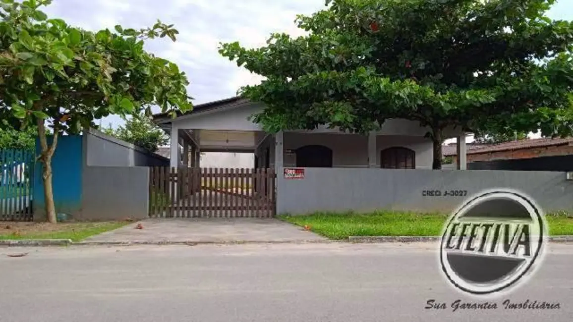 Foto 2 de Casa com 3 quartos à venda, 132m2 em Matinhos - PR