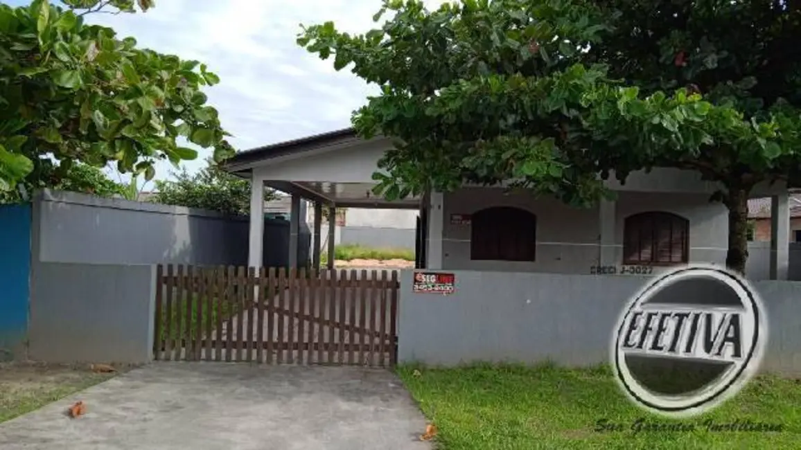 Foto 1 de Casa com 3 quartos à venda, 132m2 em Matinhos - PR