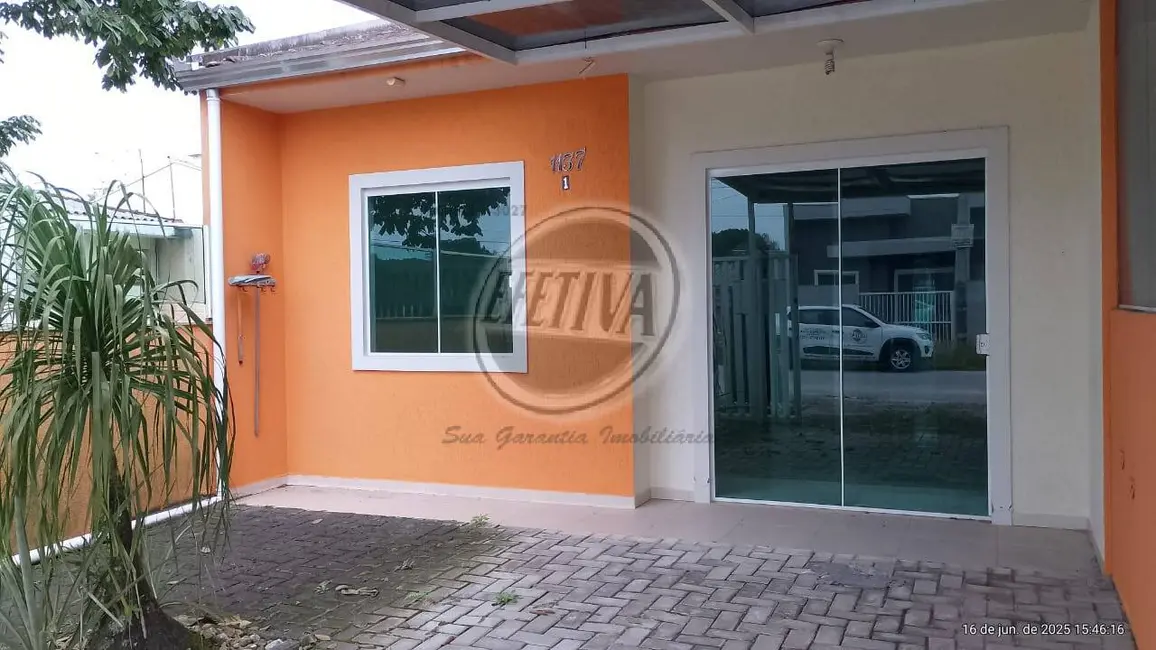 Foto 1 de Casa com 2 quartos à venda, 48m2 em Matinhos - PR