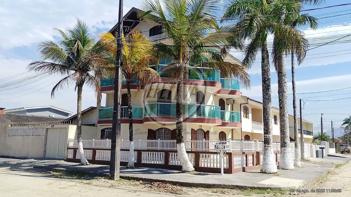 Foto 1 de Casa com 4 quartos à venda, 350m2 em Matinhos - PR