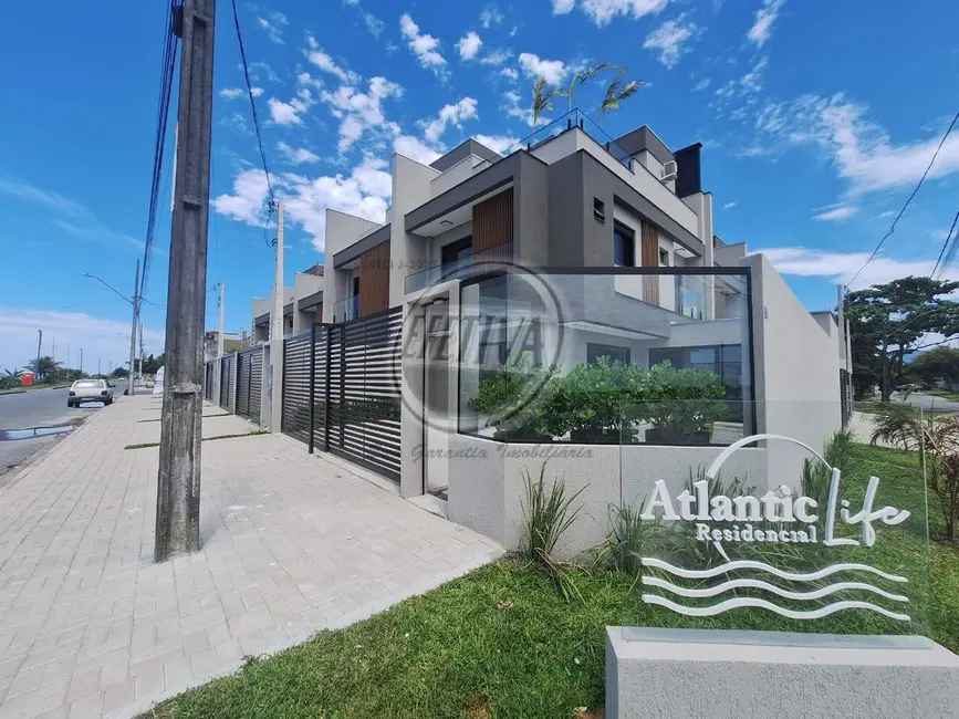 Foto 2 de Casa com 4 quartos à venda, 216m2 em Matinhos - PR