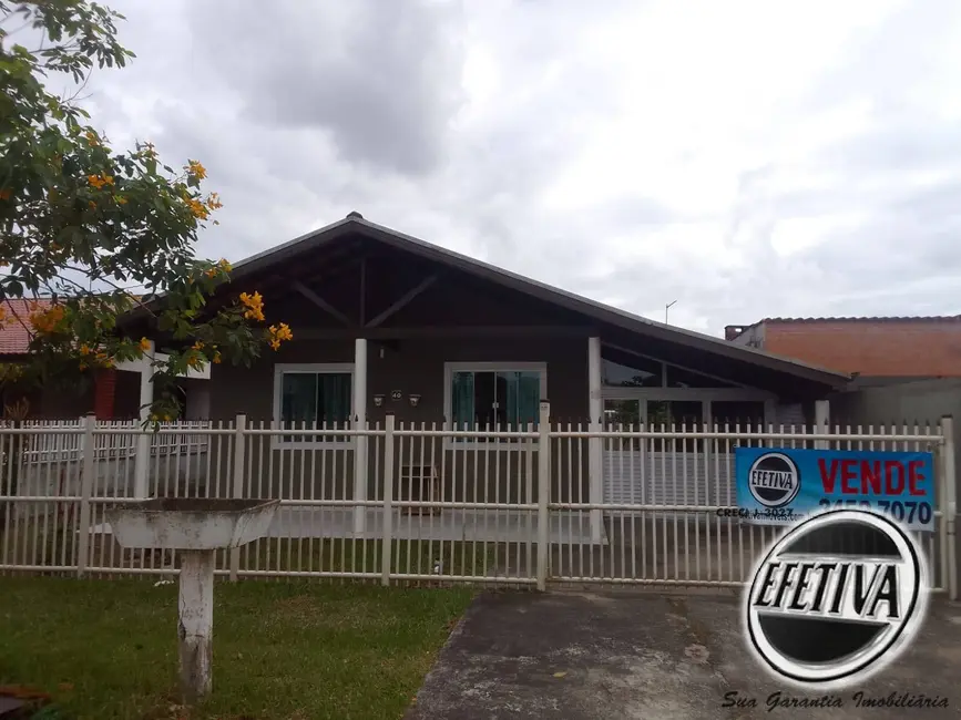 Casa com 3 quartos à venda, 120m2 em Matinhos - PR - imagem 3 Foto 3 de Casa com 3 quartos à venda, 120m2 em Matinhos - PR