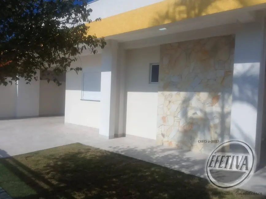 Foto 1 de Casa com 5 quartos à venda, 225m2 em Matinhos - PR
