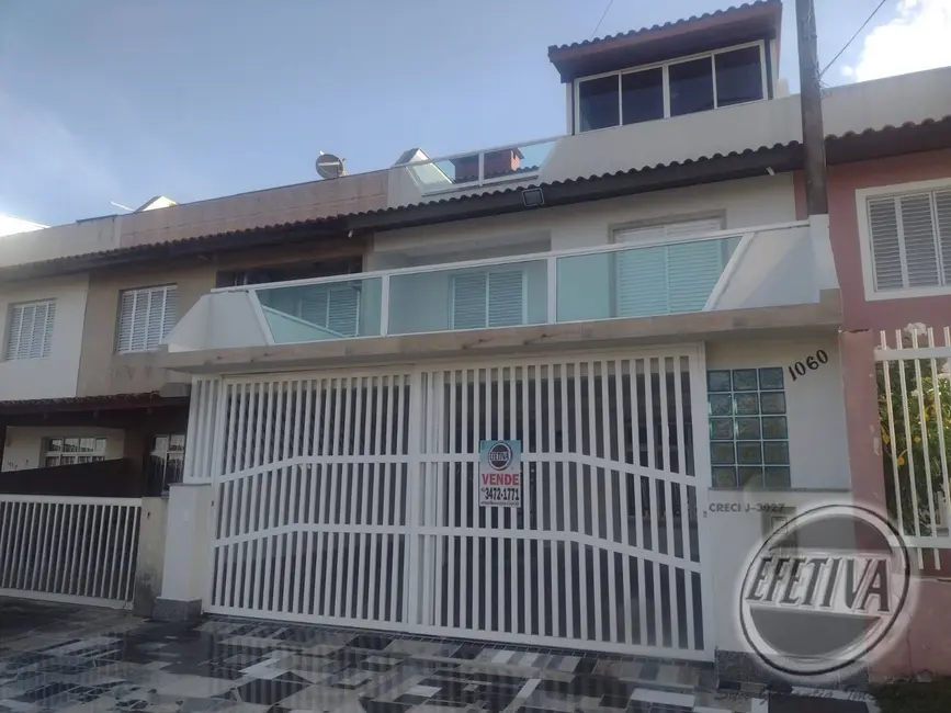 Foto 1 de Casa com 3 quartos à venda, 180m2 em Centro, Guaratuba - PR